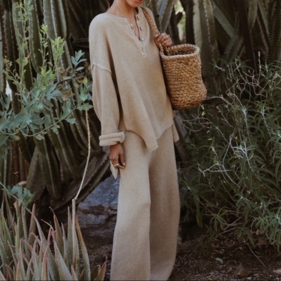 Hailee Sweater - Picture 1 of 4